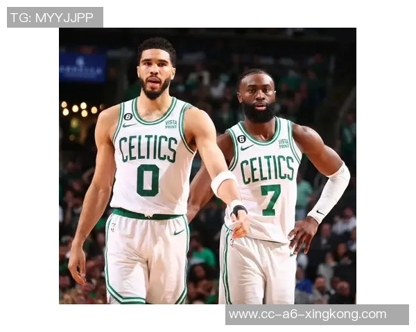 轻松发挥杰伦布朗13投6中轻松斩获21分1篮板展现实力